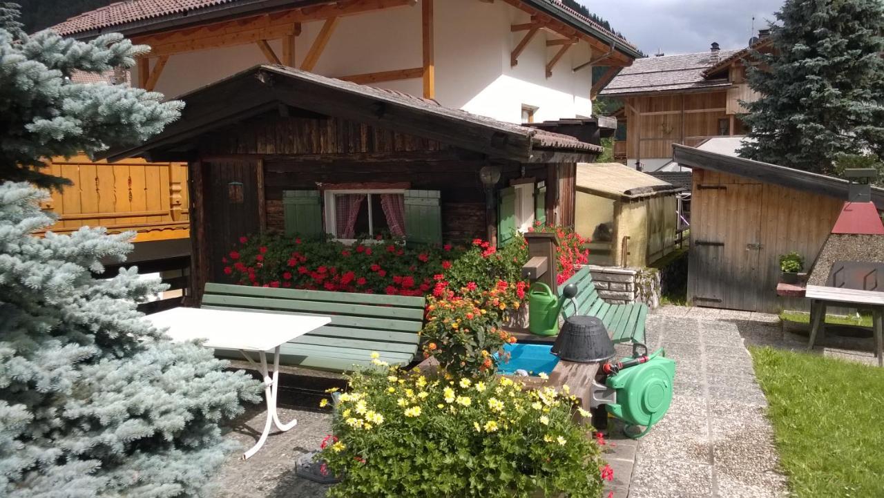 Bed and Breakfast Garni Gabrieli Корвара-ин-Бадия Экстерьер фото