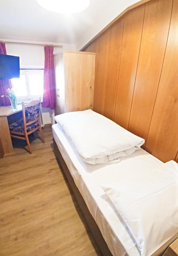 Bed and Breakfast Garni Gabrieli Корвара-ин-Бадия Номер фото