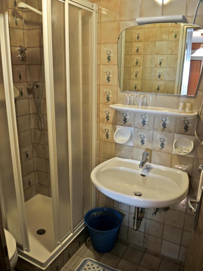 Bed and Breakfast Garni Gabrieli Корвара-ин-Бадия Номер фото
